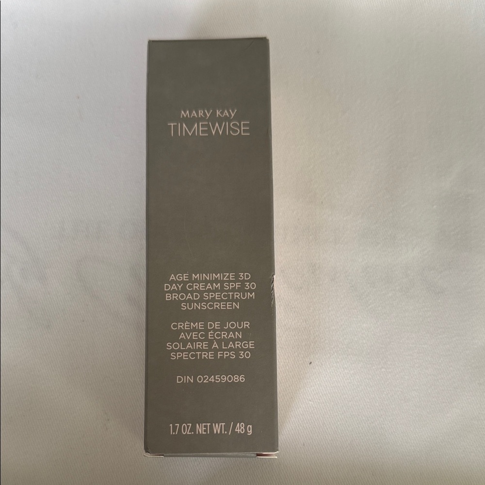 Mary Kay Timewise Age Minimize 3D Day Cream SPF 30
